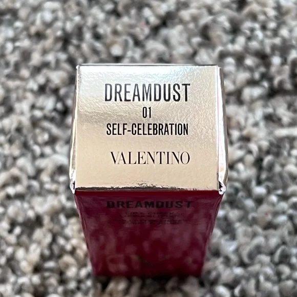NEW Valentino Set